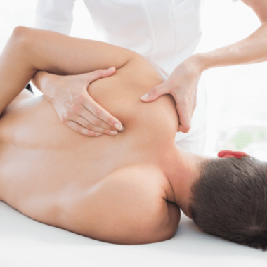 Hoge rugpijn fysiotherapie behandeling Fysio Masters