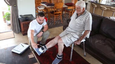 fysiotherapie aan huis, fysio aan huis, fysiotherapeut aan huis blaricum, eemnes, laren, huizen, bussum, naarden, baarn, soest